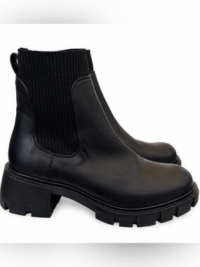 Steve Madden Madalyn Black Platform Lug Sole Chelsea Boots Women’s 9M